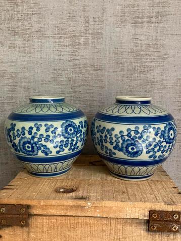 Brocante Chinese vazen / bloempotten, in perfecte staat beschikbaar voor biedingen