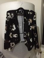 Dunne zomerse blazer maat S zwart/wit bloemen, Kleding | Dames, Lily white, Jasje, Ophalen of Verzenden, Wit