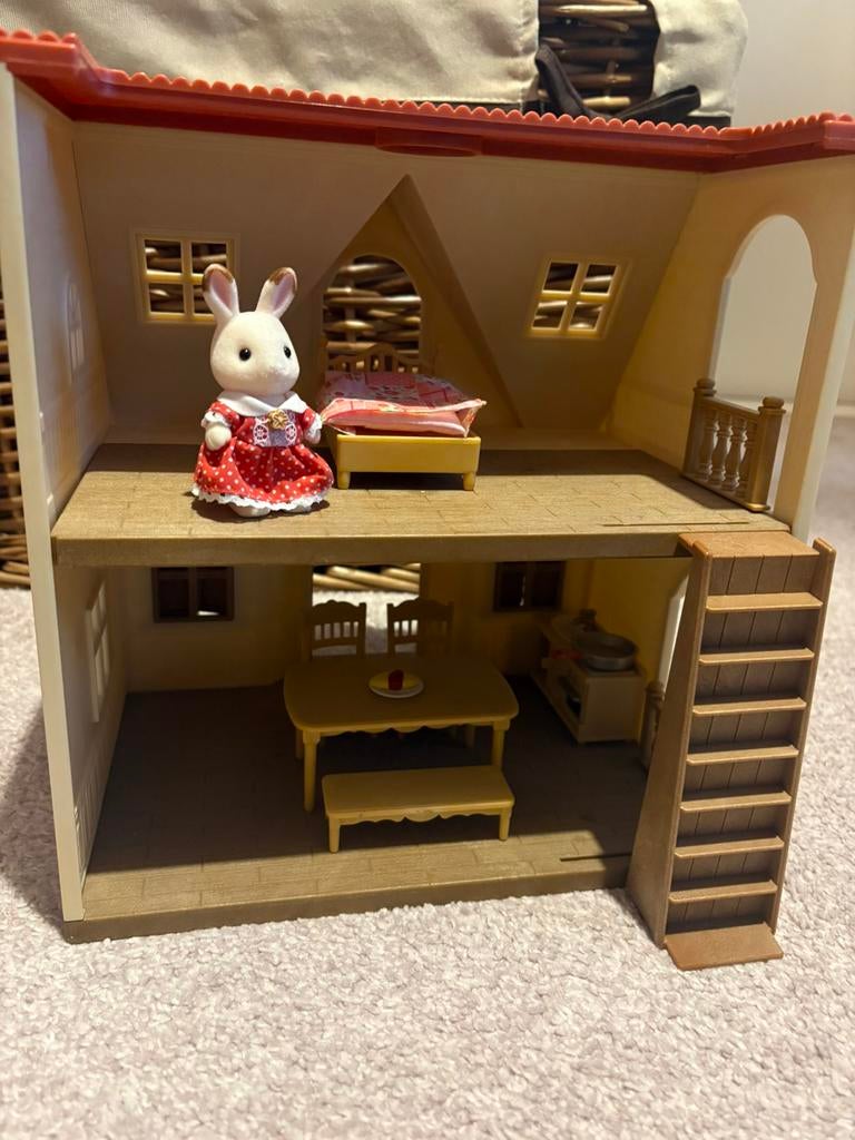 Sylvanian family huis, Kinderen en Baby's, Speelgoed | Poppenhuizen, Ophalen of Verzenden, Zo goed als nieuw, Poppenhuis