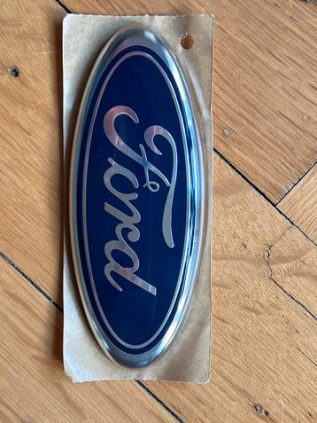 Nieuw Origineel Ford Embleem beschikbaar voor biedingen