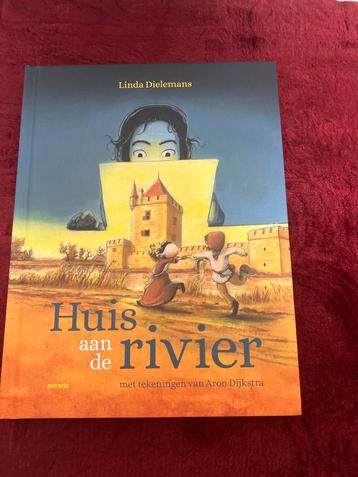 Huis aan de rivier - Linda Dielemans beschikbaar voor biedingen