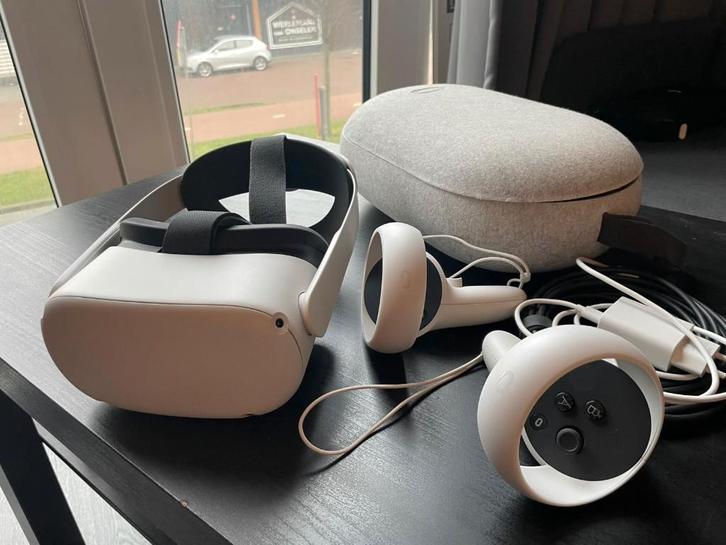 Oculus Meta Quest 2 Complete Set - 64GB - VR Bril, Spelcomputers en Games, Virtual Reality, Zo goed als nieuw, Overige platformen