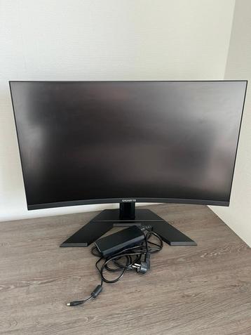 Gigabyte M32UC - 4K VA Curved 160Hz Gaming Monitor - 32 Inch beschikbaar voor biedingen