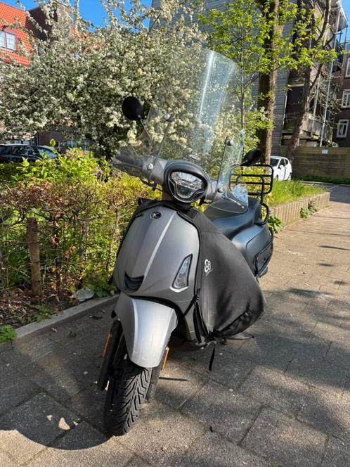 KYMCO NEW LIKE 2020 INJECTIE BROMFIETS, Fietsen en Brommers, Scooters | Overige merken, Zo goed als nieuw, Ophalen