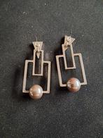 Oorbellen,  zilverkleurig, Overige materialen, Ophalen of Verzenden, Zo goed als nieuw, Knopjes of Stekers