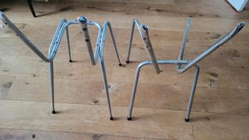 Formica stoel onderstellen | 2 stuks beschikbaar voor biedingen