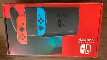 Nintendo Switch met 4 spellen. Lees beschrijving goed beschikbaar voor biedingen