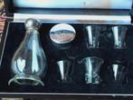 Oude drank of barset uit Engeland in een kistje 23,5 cm., Ophalen of Verzenden