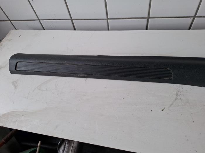 Afdeklijst dorpel links van een Volkswagen Golf Sportsvan, Gebruikt, -, -, -