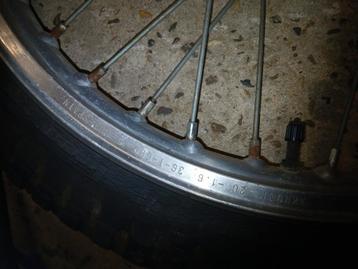gezocht buitenband 20 inch  beschikbaar voor biedingen