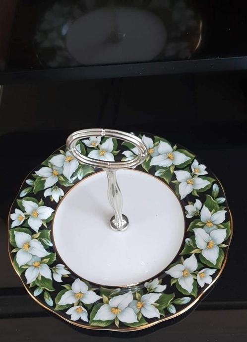 Royal Albert Mooi Schaal., Antiek en Kunst, Antiek | Porselein, Ophalen of Verzenden