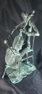 Bronzen beeld van een cellist 27 cm, Antiek en Kunst, Kunst | Beelden en Houtsnijwerken, Ophalen of Verzenden