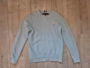 Tommy Hilfiger jongens trui mt 140 beschikbaar voor biedingen