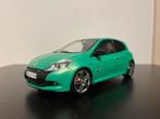 Renault CLIO 3 RS GROEN 2011 OTTOmobile 1:18, Hobby en Vrije tijd, Modelauto's | 1:18, Ophalen, Zo goed als nieuw, Auto, OttOMobile