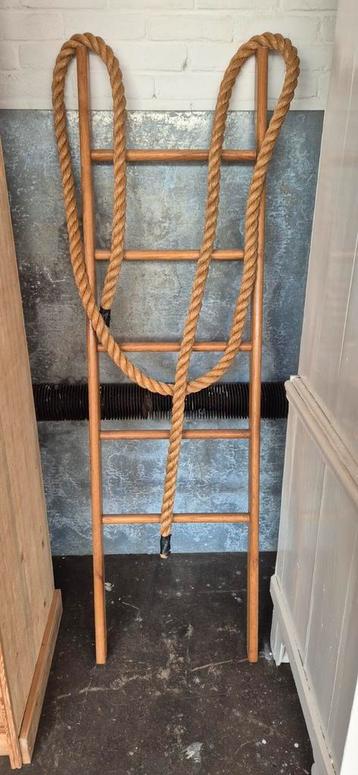 Oude Houten Gymrek | Gymklimrek | Handdoekrek  beschikbaar voor biedingen