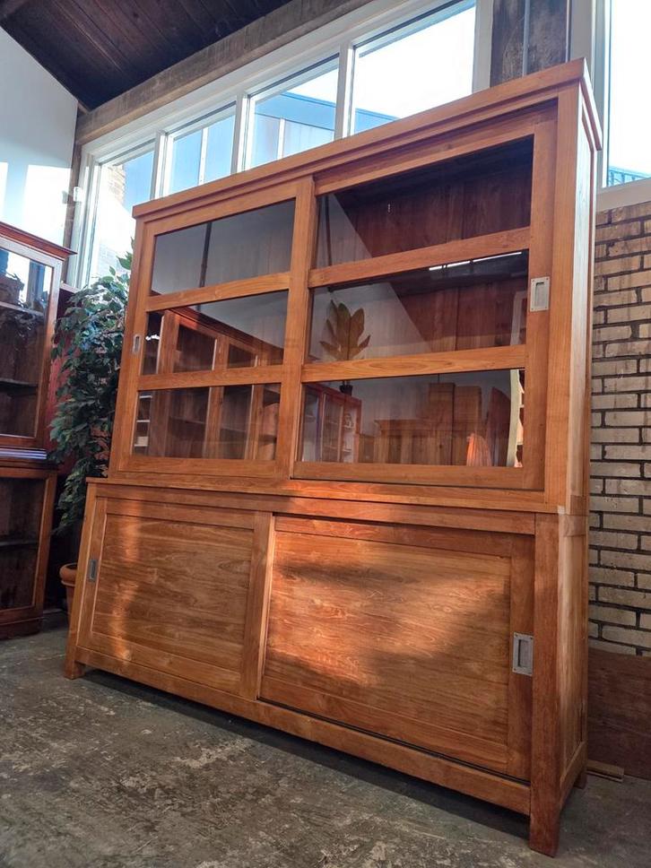 Prachtige schoolkast  / vitrinekast  / buffetkast, Huis en Inrichting, Kasten | Buffetkasten, Zo goed als nieuw, 200 cm of meer