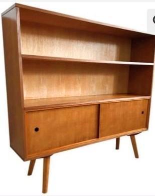 Deens design kast beschikbaar voor biedingen