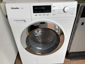 In Perfecte staat weinig gebruikt Miele W1 1600 Toeren 8Kg  beschikbaar voor biedingen