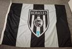 HERACLES ALMELO VLAG/WIMPEL NIEUW, Verzamelen, Sportartikelen en Voetbal, Ophalen of Verzenden, Zo goed als nieuw, Overige binnenlandse clubs