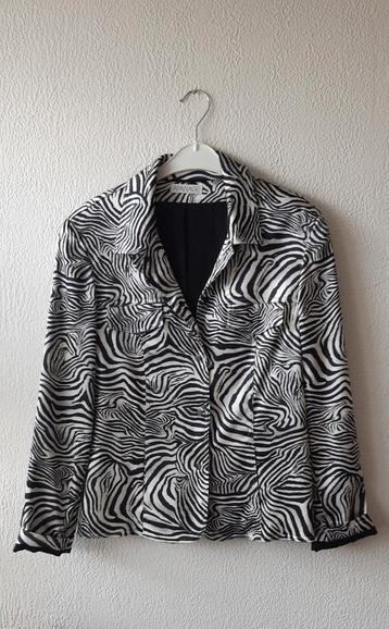 Zebra print jasje.  Maat 38  Merk Apenage beschikbaar voor biedingen