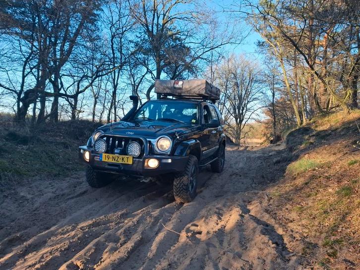 Jeep Cherokee 3.7 V6 AUT 2004 Zwart, Auto's, Jeep, Particulier, Cherokee, Benzine, G, SUV of Terreinwagen, Automaat, Origineel Nederlands