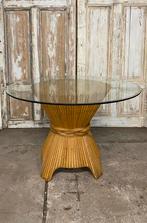 Vintage “Wheat Sheaf” eettafel by McGuire. Jaren ‘70., Ophalen