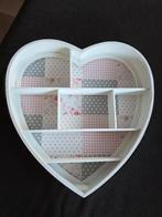 Hartvormige Letterbak / Wandrek, Huis en Inrichting, Woonaccessoires | Wandplanken en Boekenplanken, Ophalen of Verzenden, Zo goed als nieuw