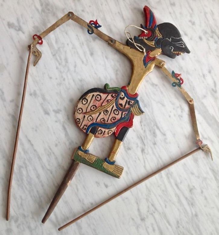 Wajangpop Kletik 2x hout Java Indonesie, Antiek en Kunst, Kunst | Niet-Westerse kunst, Ophalen of Verzenden