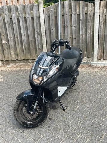 Peugeot streetzone 2022 eerste eigenaar beschikbaar voor biedingen