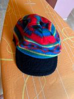 Nieuwe Kleurrijke Pet met Oorkleppen - Verstelbaar, Ophalen of Verzenden, Nieuw, One size fits all, Pet