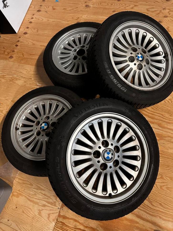 BMW E46 330d Velgen met Winterbanden 16 inch, Auto-onderdelen, Banden en Velgen, Banden en Velgen, Winterbanden, 16 inch, 195 mm