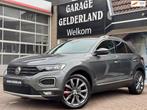 Volkswagen T-Roc 1.5 150pk | Virtual-Cockpit | Bi-Xenon | Fu, Auto's, 4 cilinders, 150 pk, Leder en Stof, Origineel Nederlands