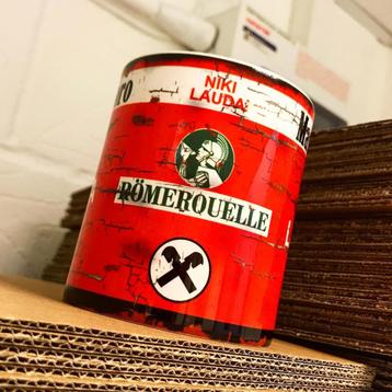 ✅ Niki Lauda Helmet mok Vintage olie F1 Autosport NIEUW beschikbaar voor biedingen