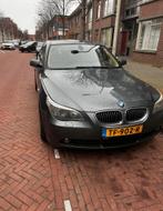 BMW 5-Serie 2.5 I 523 AUT 2007 Grijs, Auto's, BMW, Achterwielaandrijving, Beige, 2497 cc, 2000 kg