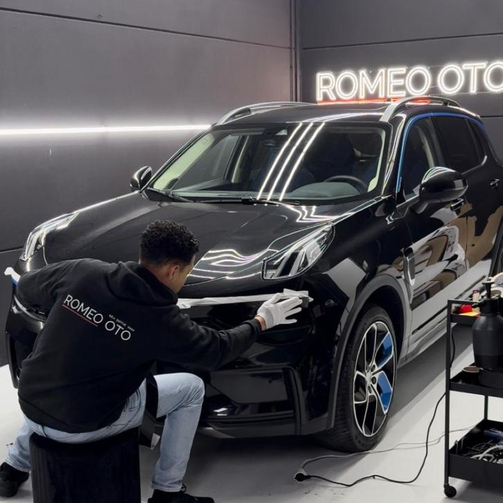 Lynk Co Zwart Wrappen / Dechromen / ramen tinten /chameleon, Auto diversen, Tuning en Styling, Ophalen of Verzenden