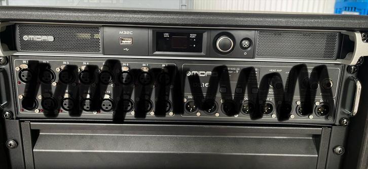 Midas M32C digitale mengtafel, Muziek en Instrumenten, Mengpanelen, Gebruikt, 20 kanalen of meer, Microfooningang, Ophalen of Verzenden