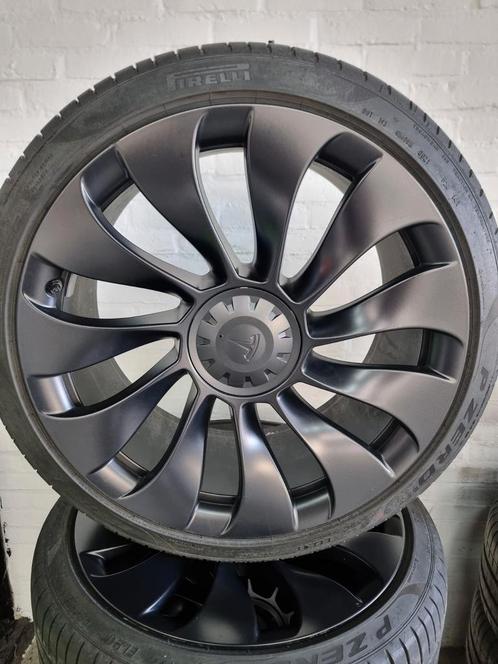 Orig. 21" Tesla Model Y Uberturbine velgen, 7mm Pirelli zome, Auto-onderdelen, Banden en Velgen, Banden en Velgen, Zomerbanden