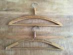 Oude houten kledinghangers, knaapjes, klerenhanger 1920-1934, Antiek en Kunst, Curiosa en Brocante, Verzenden