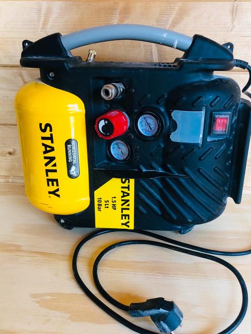 STANLY Compressor 1,5 pk. 1 jaar oud éénmalig gebruikt., Doe-het-zelf en Verbouw, Compressors, Zo goed als nieuw, 10 bar of meer