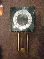 Wandklok groen gemarmerde klok, Antiek en Kunst, Antiek | Klokken, Ophalen of Verzenden