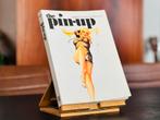 The Pin-Up: A Modest History - Mark Gabor, Ophalen of Verzenden, Gelezen, Fotografie algemeen