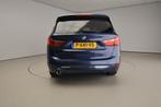 BMW 2 Serie Gran Tourer 216i 7p. | LED | Leder | HUD | Trekh, Auto's, Voorwielaandrijving, 12 maanden, Blauw, 7 stoelen