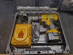 DeWalt Boormachine DC756 incl oplader en 2 accu's in koffer, Doe-het-zelf en Verbouw, Gereedschap | Boormachines, Boormachine
