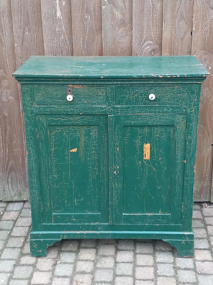 Antieke brocante groene kast, commode met Prachtige Patina, Kinderen en Baby's, Kinderkamer | Commodes en Kasten, Zo goed als nieuw