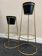 2 mooie goudkleurige standaarden met zwarte pot, Huis en Inrichting, Woonaccessoires | Zuilen en Pilaren, Ophalen of Verzenden