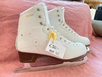 Kunstschaatsen maat 42 Alba Atena beschikbaar voor biedingen