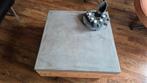 Xooon Myland betonlook salontafel met houten onderstel, Huis en Inrichting, Tafels | Salontafels, Gebruikt, Vierkant, Minder dan 50 cm