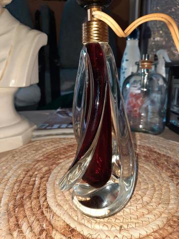 Vintage Glazen murano Lamp met Rode Accenten beschikbaar voor biedingen