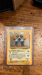 Magneton holo base set bs9 pokemon, Ophalen of Verzenden, Zo goed als nieuw