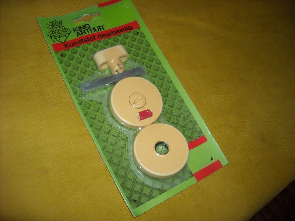 70-er jaren wc sloten kunststof toilet-slot sluiting toilet, Antiek en Kunst, Antiek | Overige Antiek, Ophalen of Verzenden